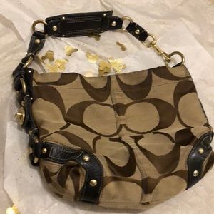 Authentic Coach shoulder bag